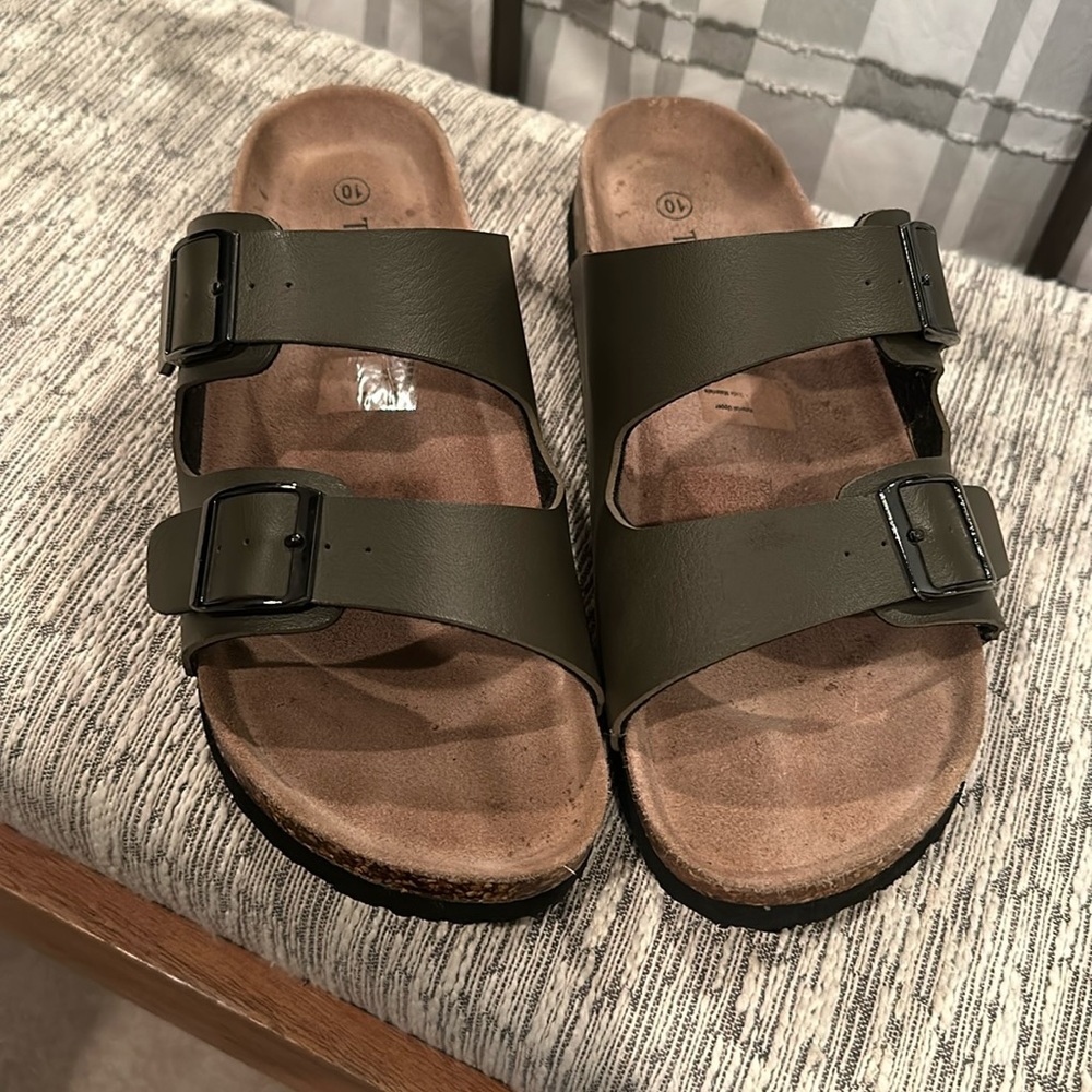 “TF STAR” sandals